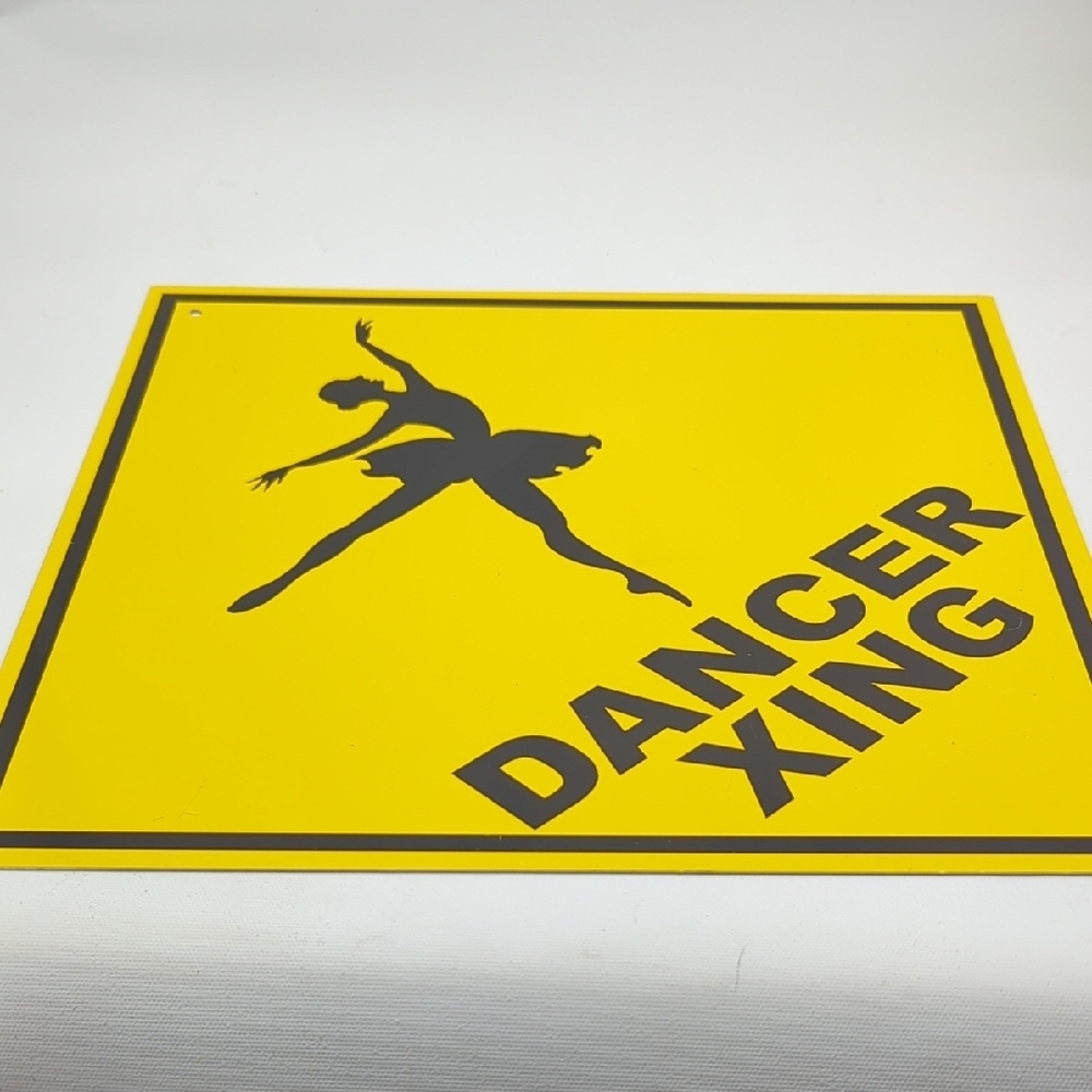 Yellow Dancer Xing Wall Sign - Picture 3 of 4